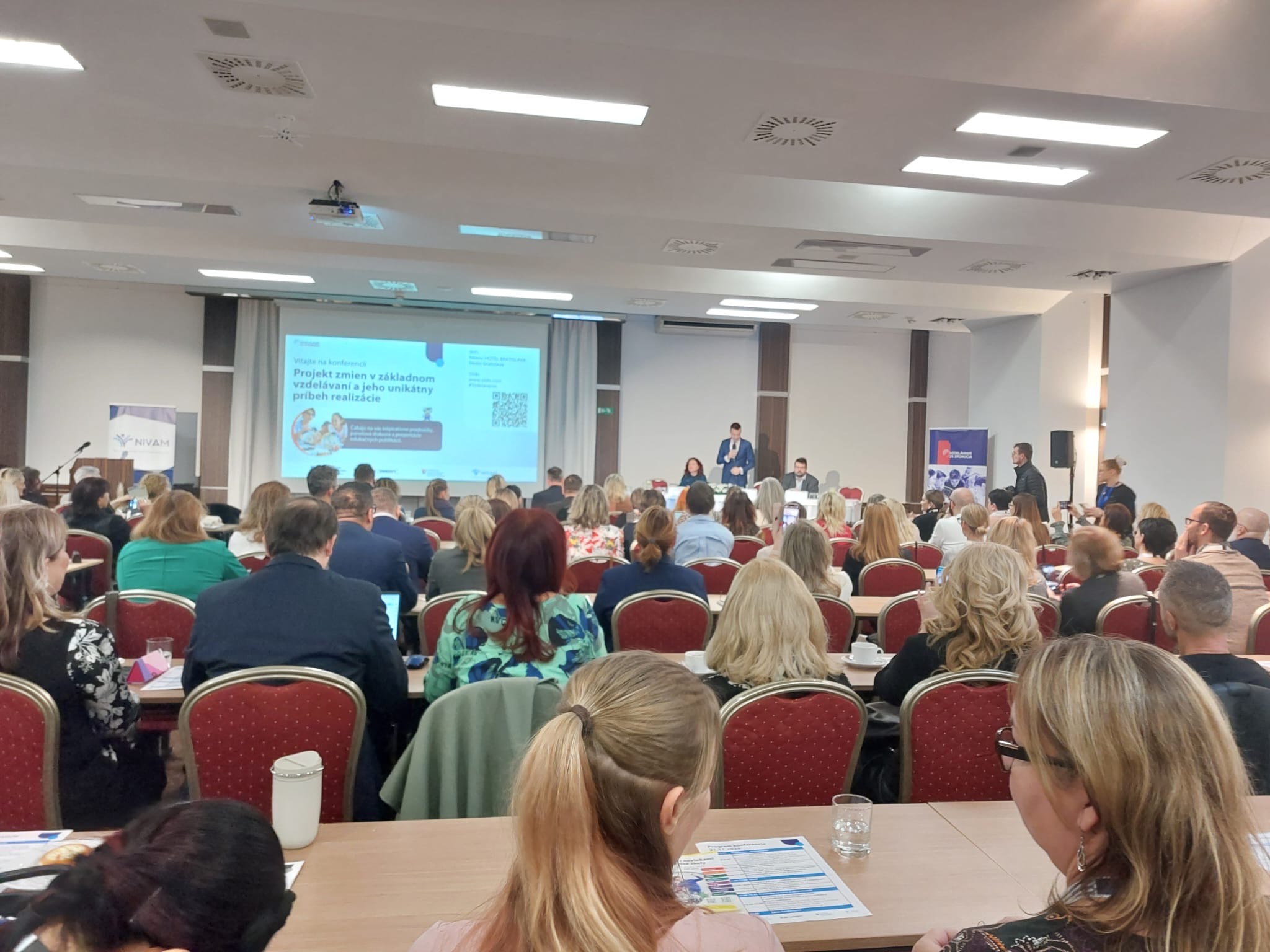 Konferencie Projekt zmien v základnom vzdelávaní a jeho unikátny príbeh realizácie